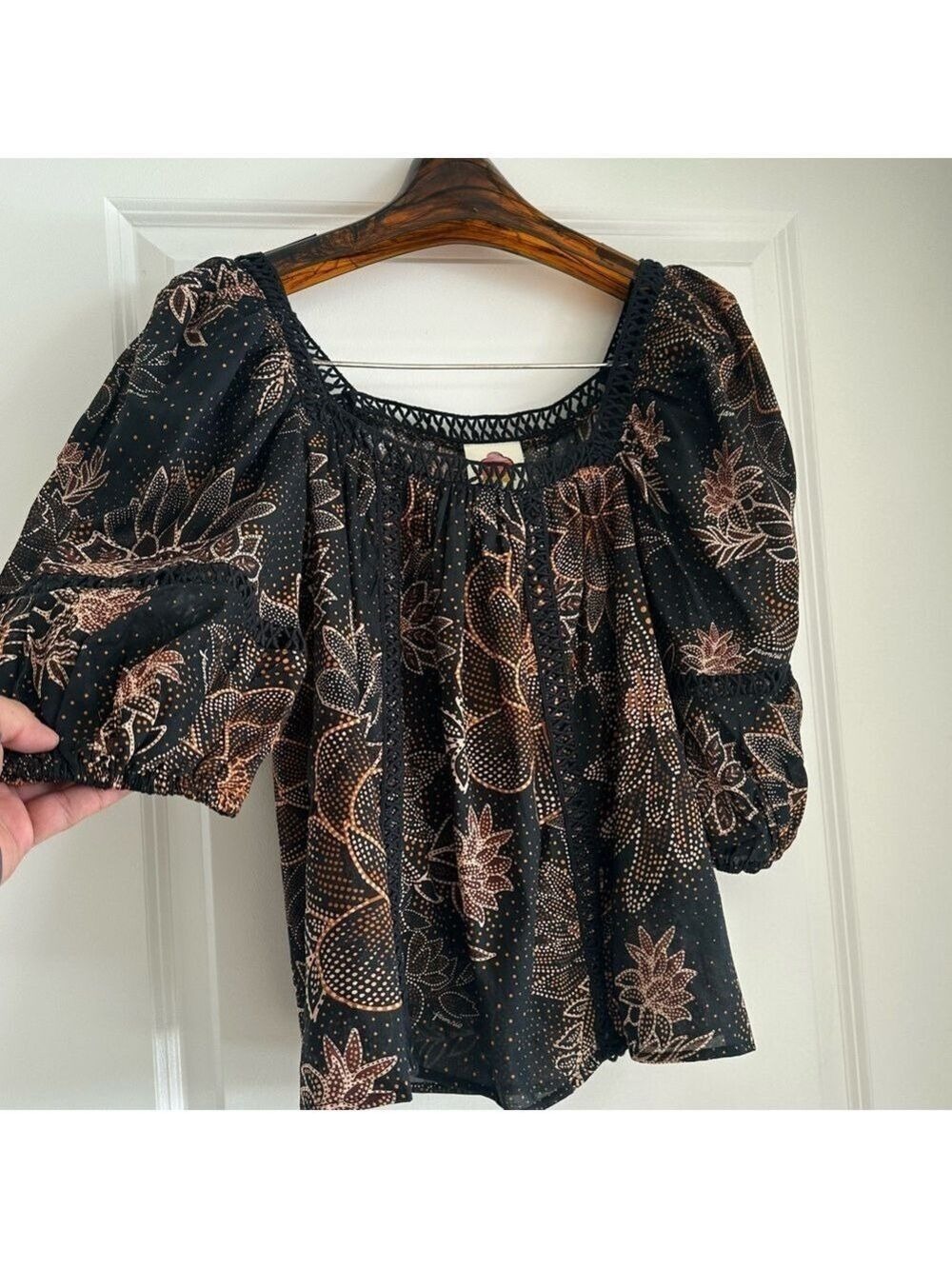 Farm Rio Lace Inset Peasant Blouse - Picture 2 of 9